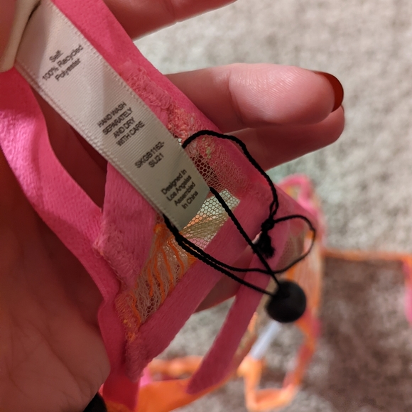 For love and lemons garter - Picture 4 of 4